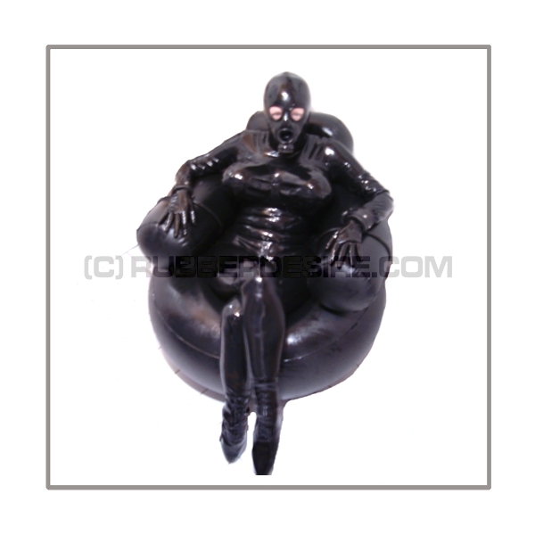 Unique - available immediately: Studio-Gum Deluxe Gasmask-Hood Valentina-Special Edition